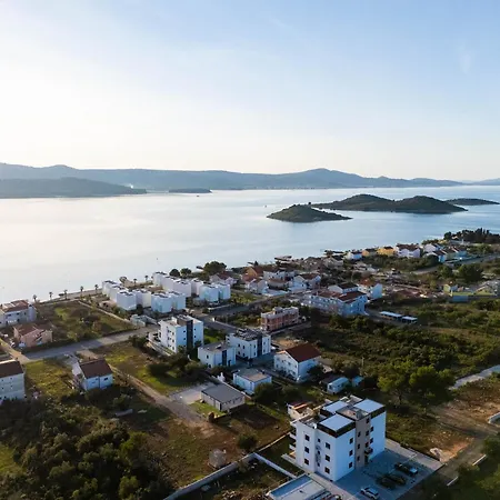 Toni Apartament *
