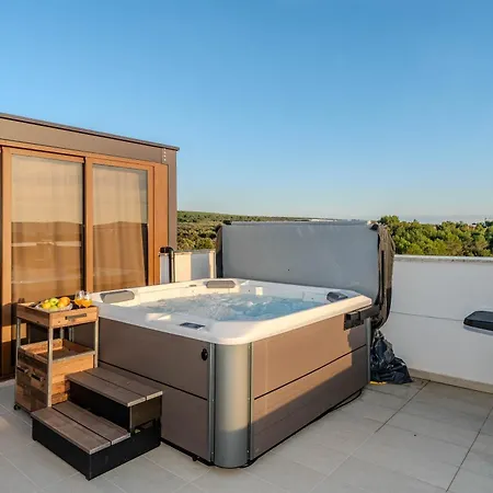 Apartament Toni *
